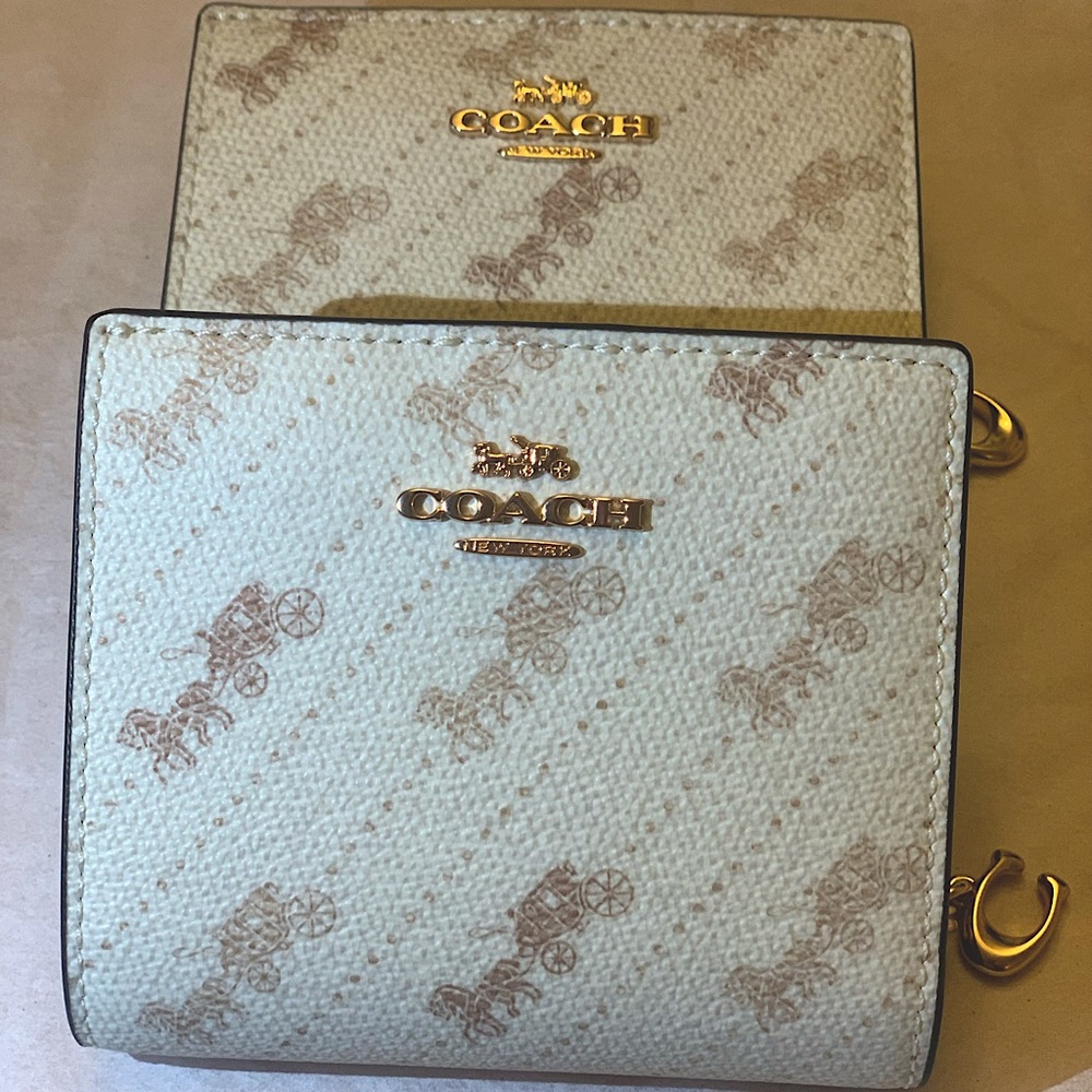 NWT! Coach HC Print Snap Wallet